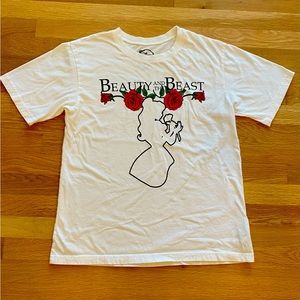Disney Beauty And The Beast White Short Sleeve Tee Shirt w Red Roses / Size M